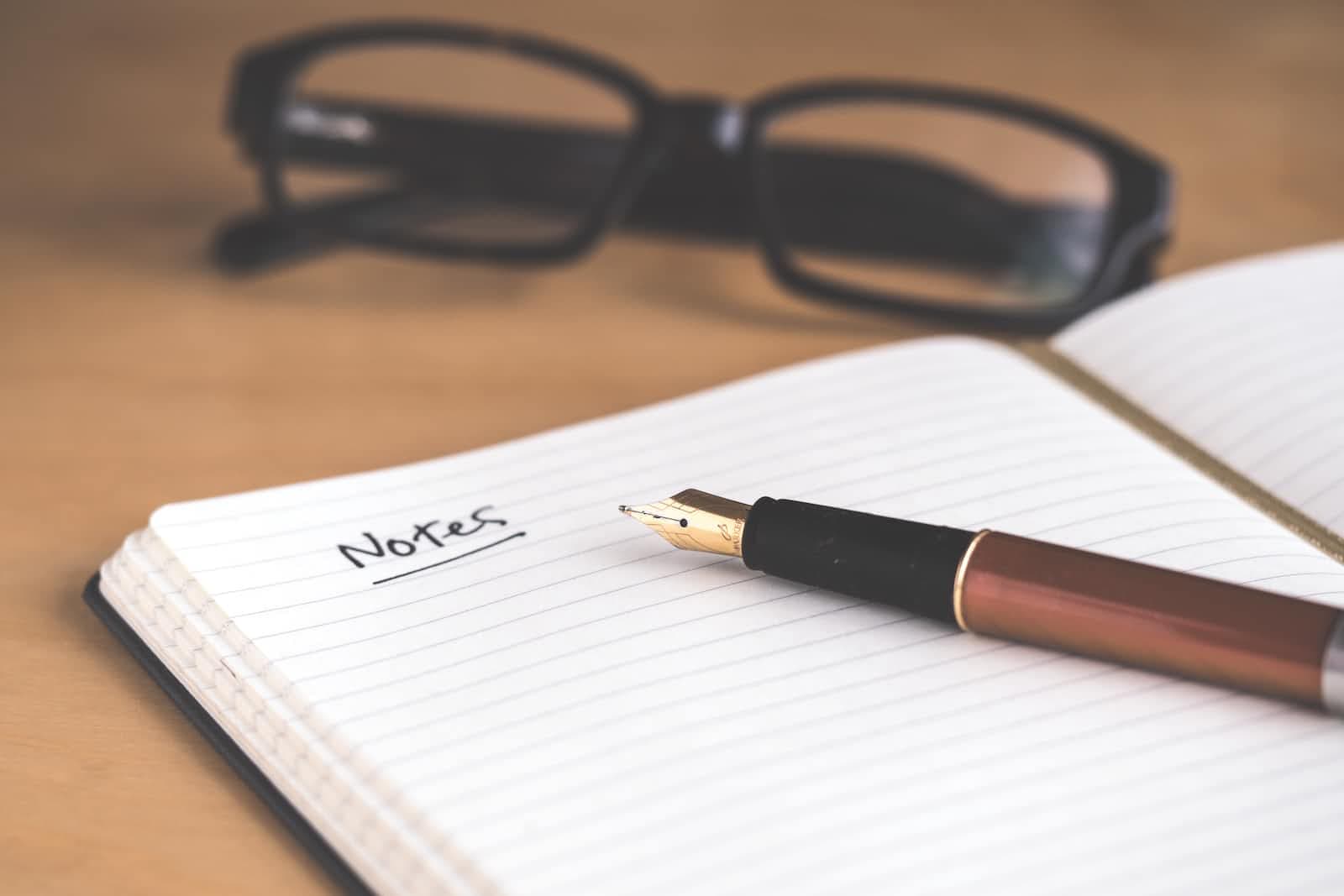 Jak robić notatki jak ekspert? - o książce "How to take smart notes"