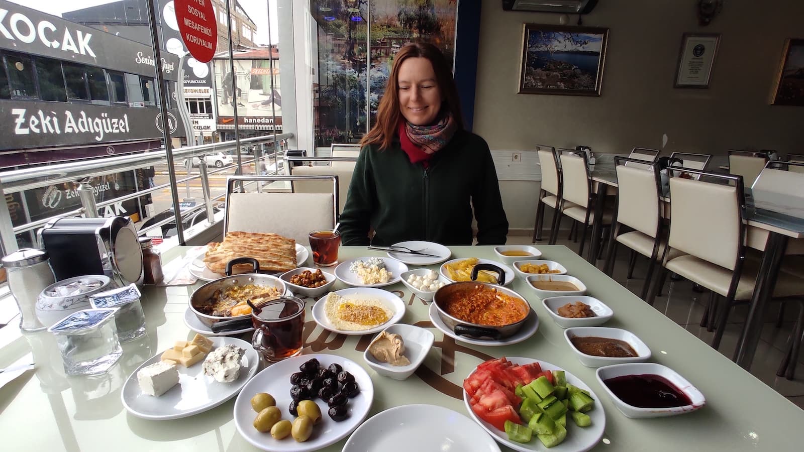Tureckie Śniadanie z Van - poranna uczta