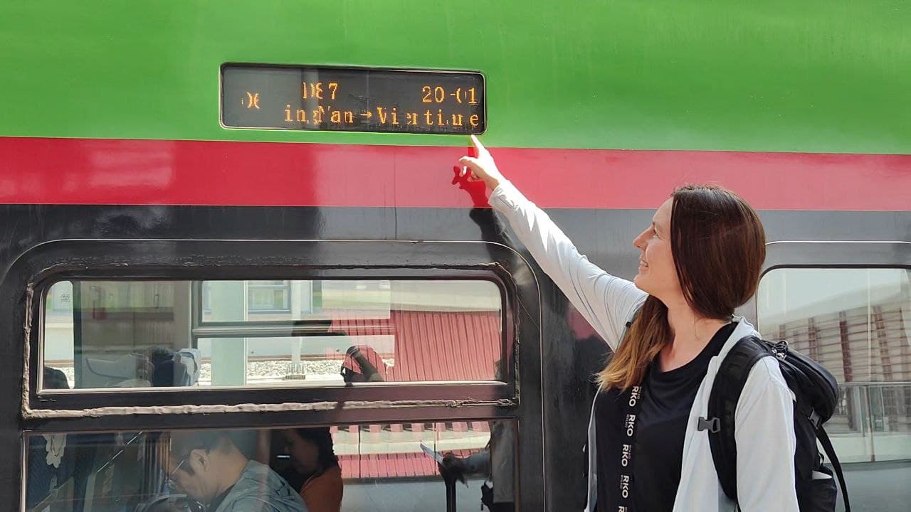 Podróż transgraniczną koleją Chiny-Laos